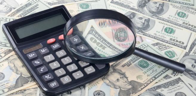 Naruszeniem dyscypliny finansów publicznych jest zaciągnięcie lub zmiana zobowiązania bez upoważnienia określonego ustawą budżetową, uchwałą budżetową lub planem finansowym albo z przekroczeniem zakresu tego upoważnienia lub z naruszeniem przepisów dotyczących zaciągania, lub zmiany zobowiązań przez jednostkę sektora finansów publicznych