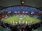 Legia zamiast goli sprzedaje ciuchy i szuka kibiców w całej Polsce