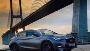 Infiniti Q30
