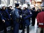 Grecja: Niewielka eksplozja w centrum Aten. Policjant lekko ranny